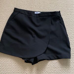 Super cute shorts with front flap
